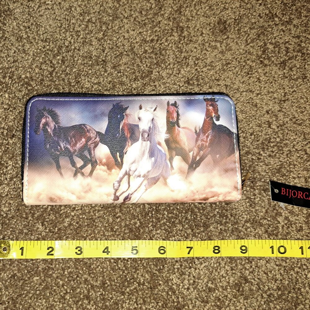 NWT Galloping Horses Design Zippered wallet with colorful running horses - Picture 3 of 6